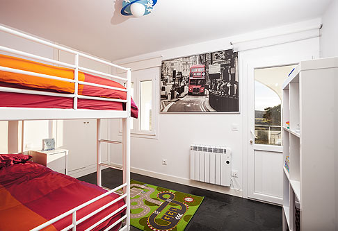 Photograph of bedroom D3